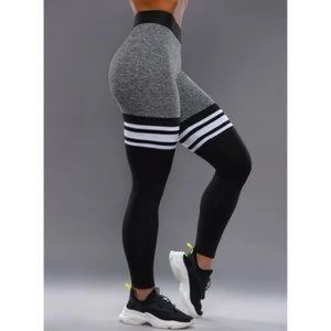 Bombshell leggings size Sm
